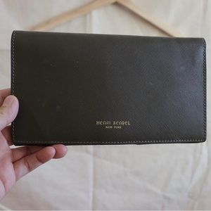 Henri Bendel Wallet